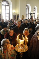 В Прощеное воскресенье Святейший Патриарх Кирилл совершил Божественную литургию в храме святителя Николая в Покровском (12)